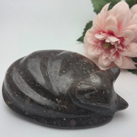 Black Sleeping Cat Kitty Natural Carved Fossil Stone Pakistan - Picture 6 of 12